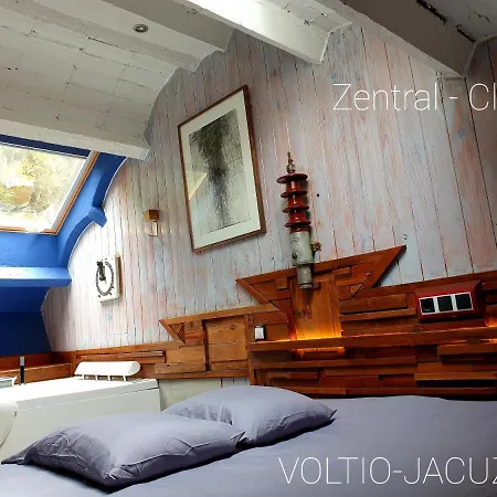 Zentral Club Voltio-jacuzzi * Belmonte De Miranda