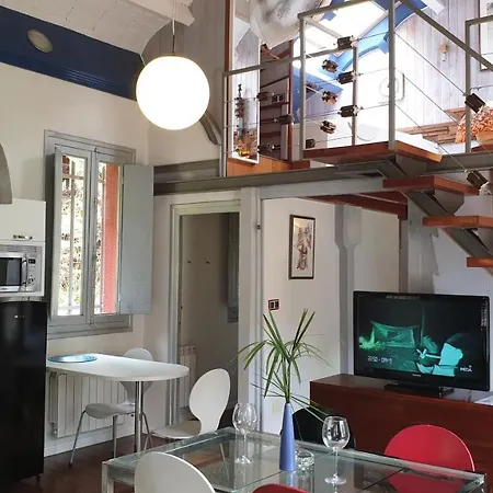 Zentral Club Voltio-jacuzzi Apartment